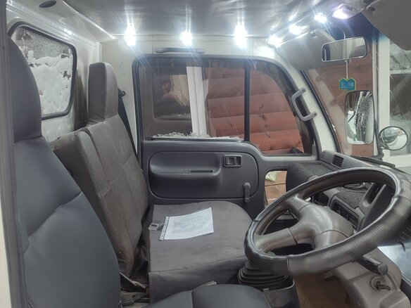 1995 Nissan Atlas, белый, 930000 рублей - вид 22