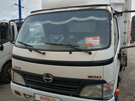 2011 Hino Series 300 (Dutro), белый, 1500000 рублей, вид 1