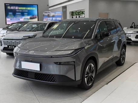 2026 Toyota bZ3X 58.3 kWh, серый, 2600000 рублей, вид 1