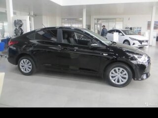 2022 Hyundai Solaris II Рестайлинг, чёрный, 2299000 рублей, вид 2