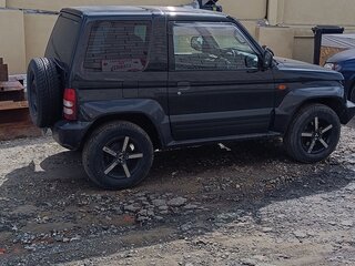 1996 Mitsubishi Pajero Junior, чёрный, 500000 рублей, вид 4