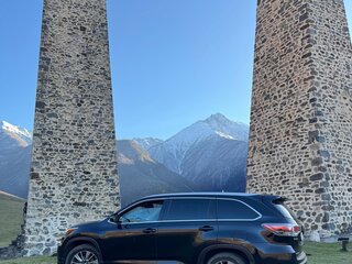 2014 Toyota Highlander III (XU50), чёрный, 2550000 рублей, вид 3