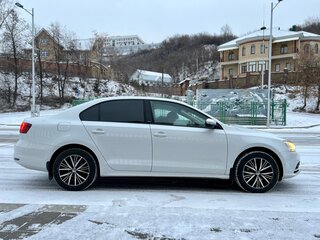 2016 Volkswagen Jetta VI Рестайлинг, белый, 1777777 рублей, вид 5