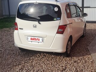 2010 Honda Freed I, белый, 950000 рублей, вид 4