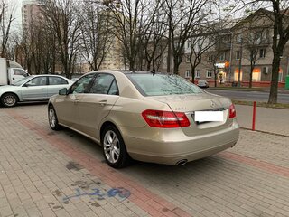 2009 Mercedes-Benz E-Класс 350 IV (W212, S212, C207), бежевый, 1080000 рублей, вид 3