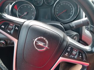2011 Opel Astra J, серебристый, 680000 рублей, вид 2