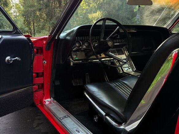 1964 Ford Thunderbird IV, красный, 6000000 рублей - вид 4