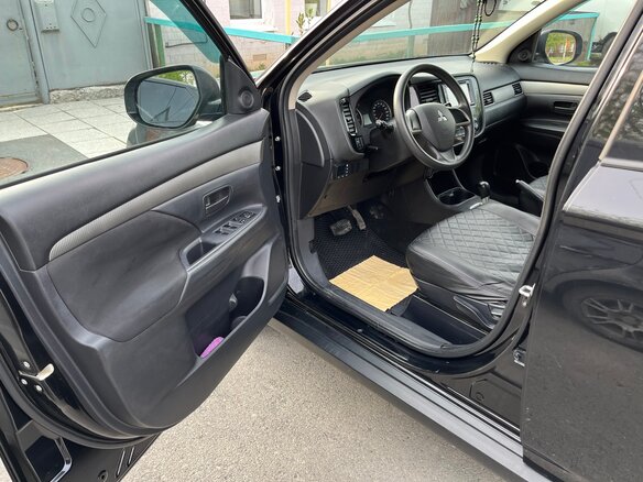 2013 Mitsubishi Outlander III, чёрный, 1220000 рублей - вид 6