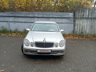 2003 Mercedes-Benz E-Класс 240 III (W211, S211), серебристый, 800000 рублей, вид 2
