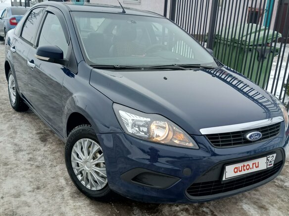 2010 Ford Focus II Рестайлинг, синий, 650000 рублей - вид 5