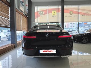 2023 BMW 7 серии 740i VII (G70), чёрный, 11700000 рублей, вид 4