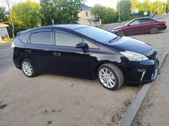 2013 Toyota Prius Alpha I (ZVW40/41), чёрный, 1350000 рублей - вид 9