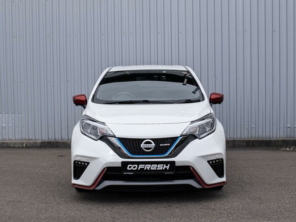 2017 Nissan Note Nismo e-Power II Рестайлинг, белый, 1479000 рублей - вид 2