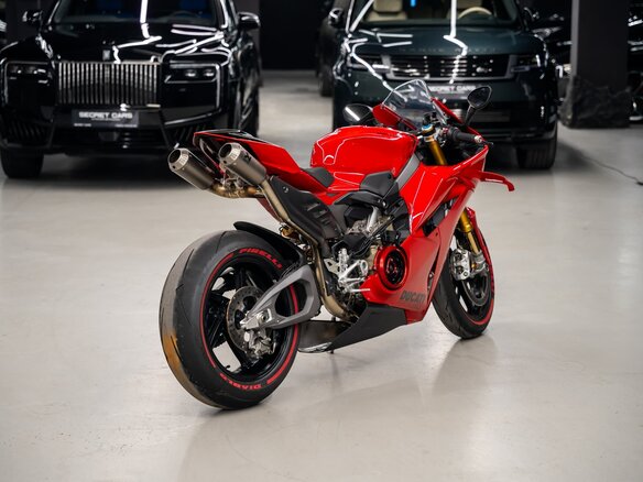 2024 Ducati Panigale V4, красный, 5299000 рублей - вид 24