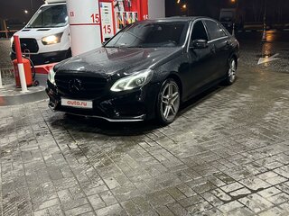 2014 Mercedes-Benz E-Класс 200 IV (W212, S212, C207) Рестайлинг, чёрный, 1930000 рублей, вид 4