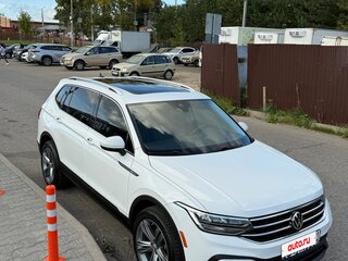 2022 Volkswagen Tiguan Allspace II Рестайлинг, белый, 2860000 рублей, вид 1