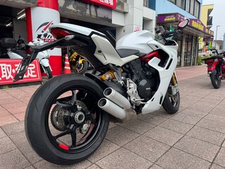2023 Ducati Supersport, белый, 1325000 рублей, вид 3