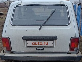 2003 Lada (ВАЗ) 2121 (4x4) I Рестайлинг, белый, 410000 рублей, вид 2