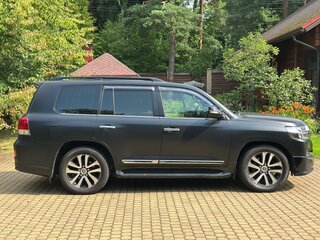 2019 Toyota Land Cruiser 200 Series Рестайлинг 2, чёрный, 6900000 рублей, вид 2