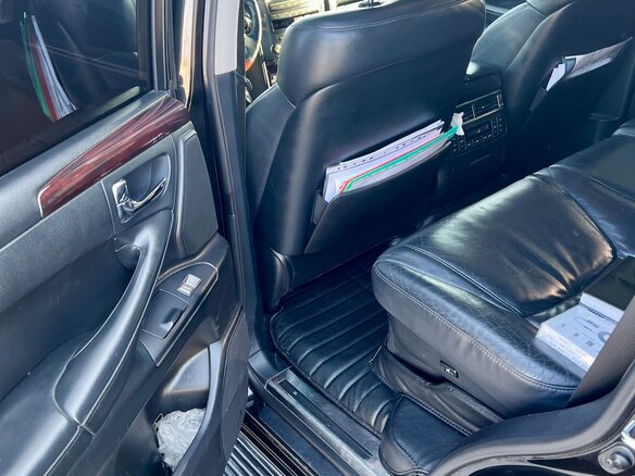 2010 Lexus LX 570 III, чёрный, 3650000 рублей - вид 15