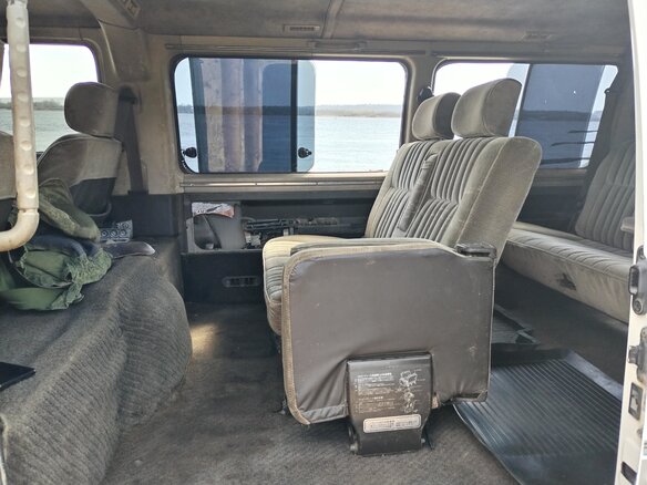 1990 Mitsubishi Delica III, белый, 500000 рублей - вид 24