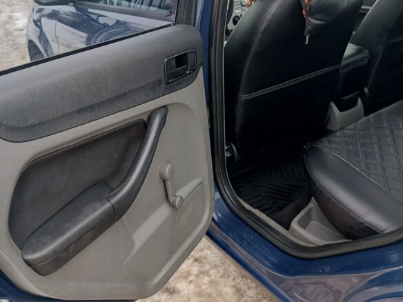 2010 Ford Focus II Рестайлинг, синий, 650000 рублей - вид 6