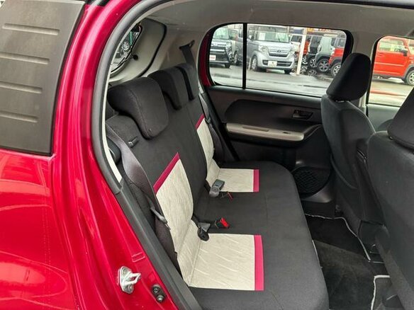 2017 Toyota Passo III, красный, 730000 рублей - вид 15