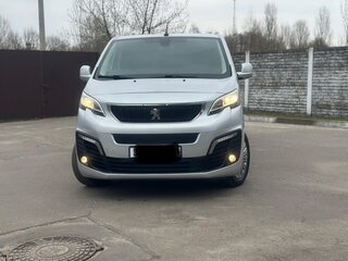 2017 Peugeot Traveller Long I, серебристый, 2200000 рублей, вид 2