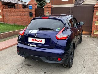 2017 Nissan Juke I Рестайлинг, синий, 1390000 рублей, вид 4
