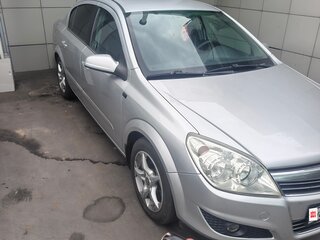 2007 Opel Astra H Рестайлинг, серебристый, 540000 рублей, вид 4