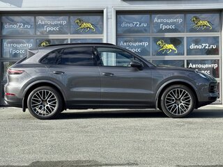 2019 Porsche Cayenne III, серый, 6700000 рублей, вид 4