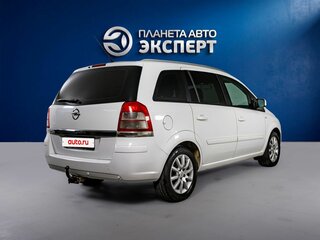 2013 Opel Zafira B Рестайлинг, белый, 799000 рублей, вид 5