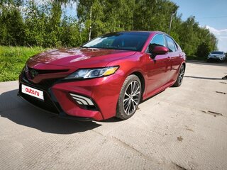 2017 Toyota Camry US Market VIII (XV70), красный, 2430000 рублей, вид 1