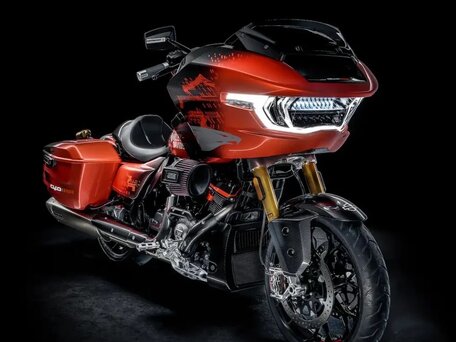 2025 Harley-Davidson CVO Road Glide RR, красный, 21000000 рублей, вид 3