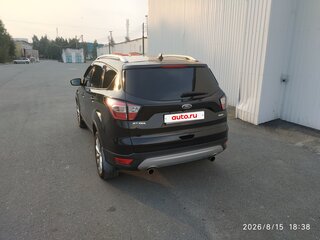 2017 Ford Kuga II Рестайлинг, чёрный, 1850000 рублей, вид 2