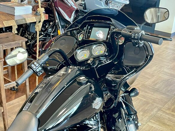 2021 Harley-Davidson Road Glide, чёрный, 2890000 рублей - вид 7