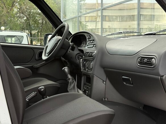 2026 Lada (ВАЗ) Niva Travel I Рестайлинг, белый, 1603000 рублей - вид 12