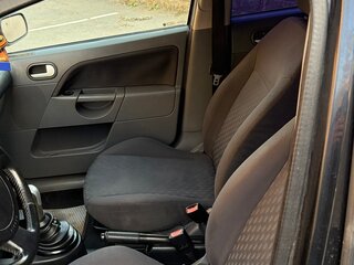 2002 Ford Fiesta Mk5, чёрный, 219999 рублей, вид 5