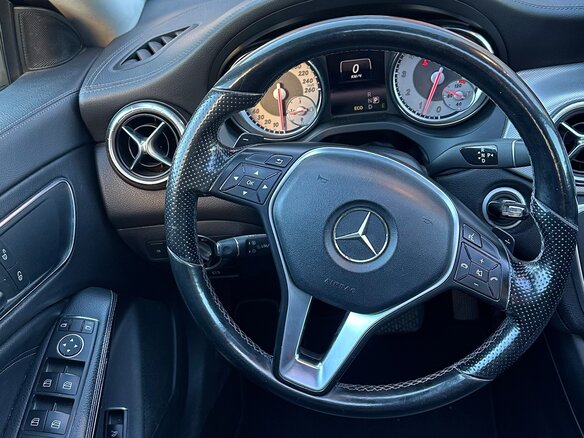 2013 Mercedes-Benz CLA 200 I (C117, X117), белый, 1899999 рублей - вид 13