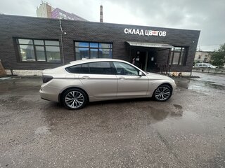 2011 BMW 5 серии Gran Turismo 535i xDrive VI (F10/F11/F07), бежевый, 1800000 рублей, вид 2