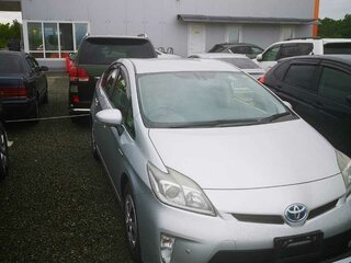 2012 Toyota Prius III Рестайлинг (XW30), серый, 1000000 рублей, вид 3