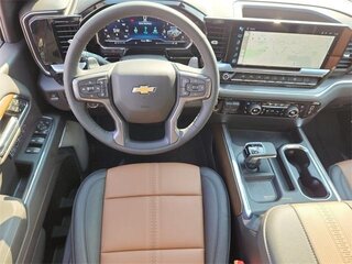 2024 Chevrolet Silverado Crew Cab IV (T1XX) Рестайлинг, красный, 8611687 рублей, вид 5