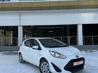 2019 Toyota Aqua I Рестайлинг 2, белый, 1399000 рублей, вид 4