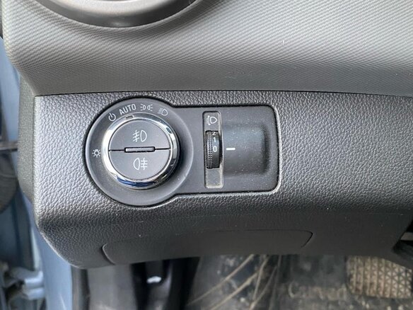 2013 Chevrolet Aveo II, голубой, 500000 рублей - вид 20