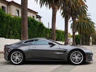 2021 Aston Martin V8 Vantage IV, серебристый, 17172748 рублей, вид 3
