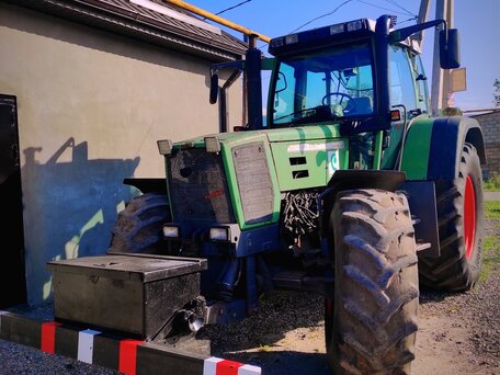1998 Fendt Favorit 824, зелёный, 3200000 рублей, вид 1
