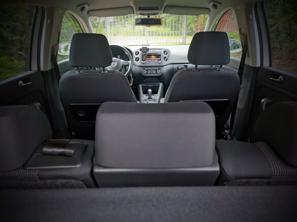 2012 Volkswagen Golf Plus II, серебристый, 848000 рублей - вид 25