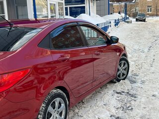 2013 Hyundai Solaris I, красный, 950000 рублей, вид 3