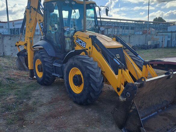 2018 JCB 3CX, жёлтый, 9000000 рублей - вид 5