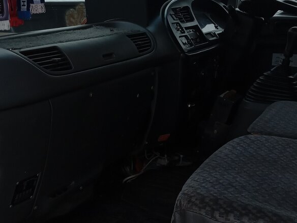 2000 Isuzu Forward (F-Series), белый, 2600000 рублей - вид 17